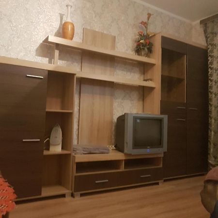 Аpartments Rivne Hotel Kvartira Автовокзал Центр Exteriör bild